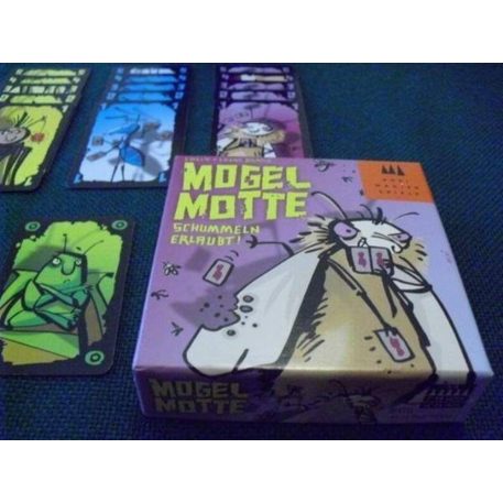 Csaló molyok társasjáték